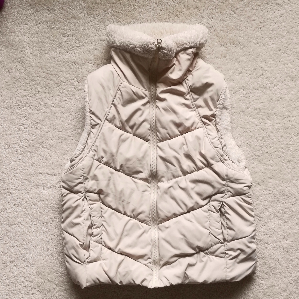 Puffer Vest w/ Fuzz